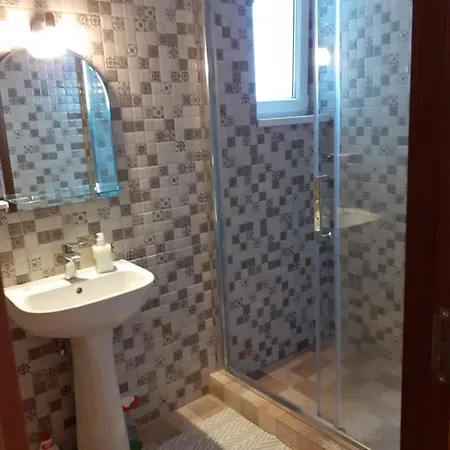 M *